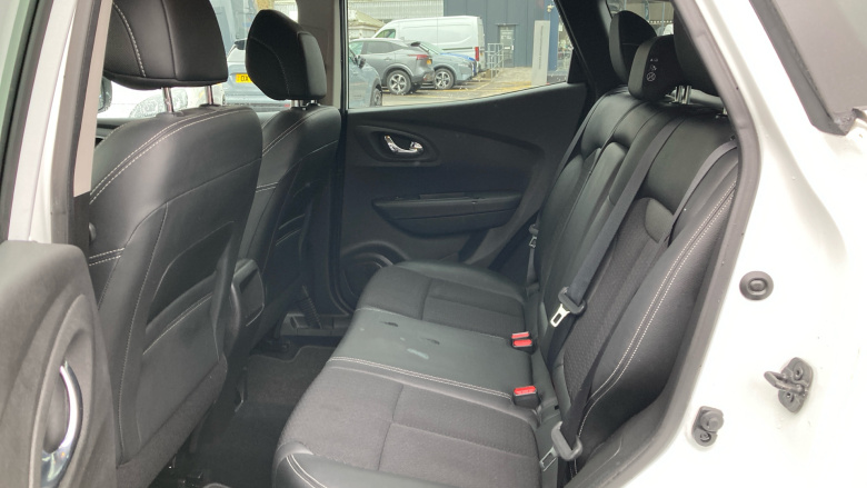 Renault Kadjar 1.2 TCE Dynamique S Nav 5dr Petrol Hatchback